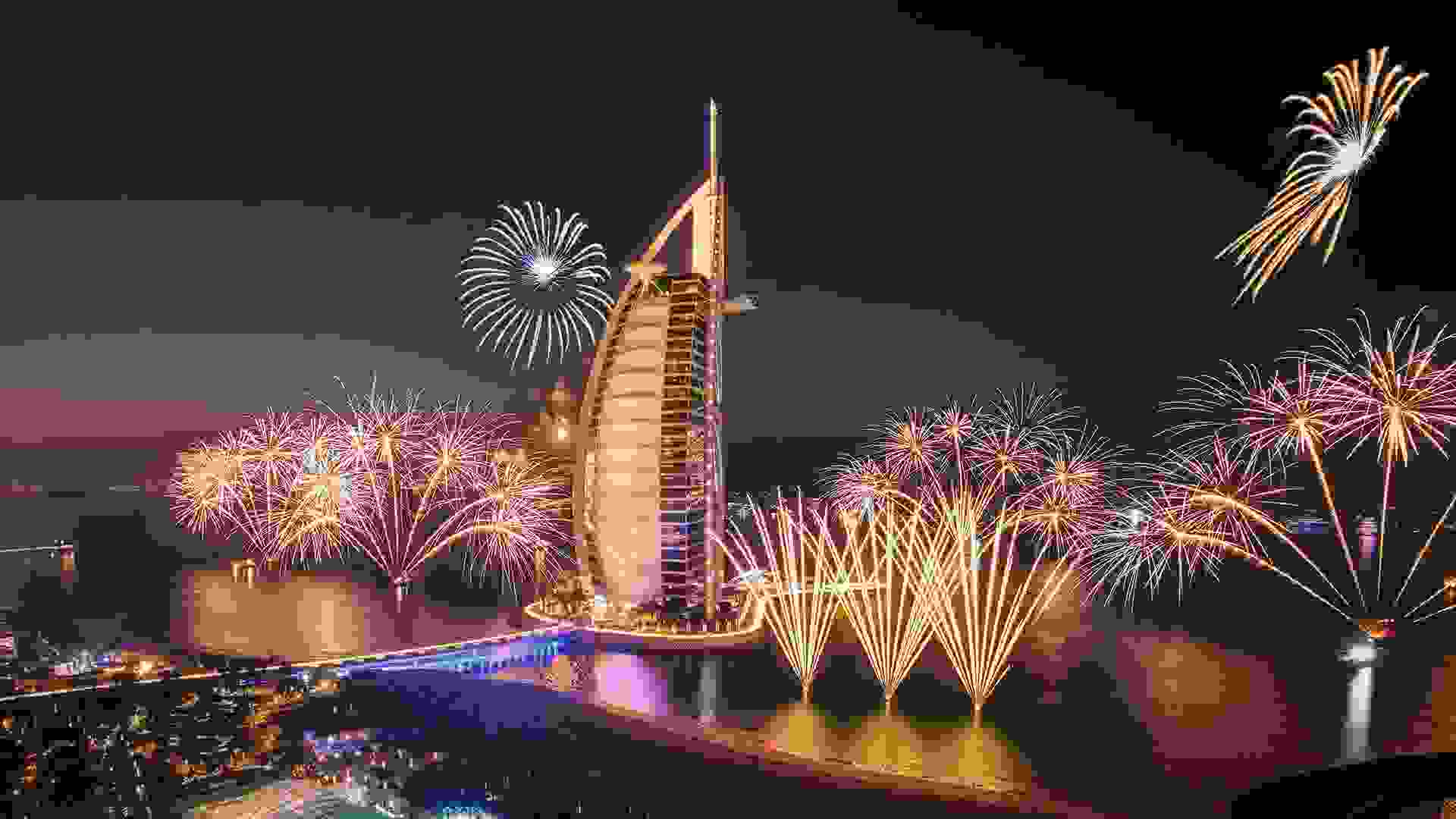 Where to watch New Year’s Eve 2025-6 fireworks in the UAE-image